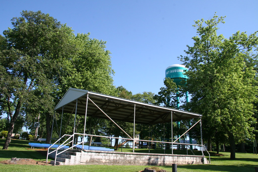 Mt. Auburn board addresses spring projects