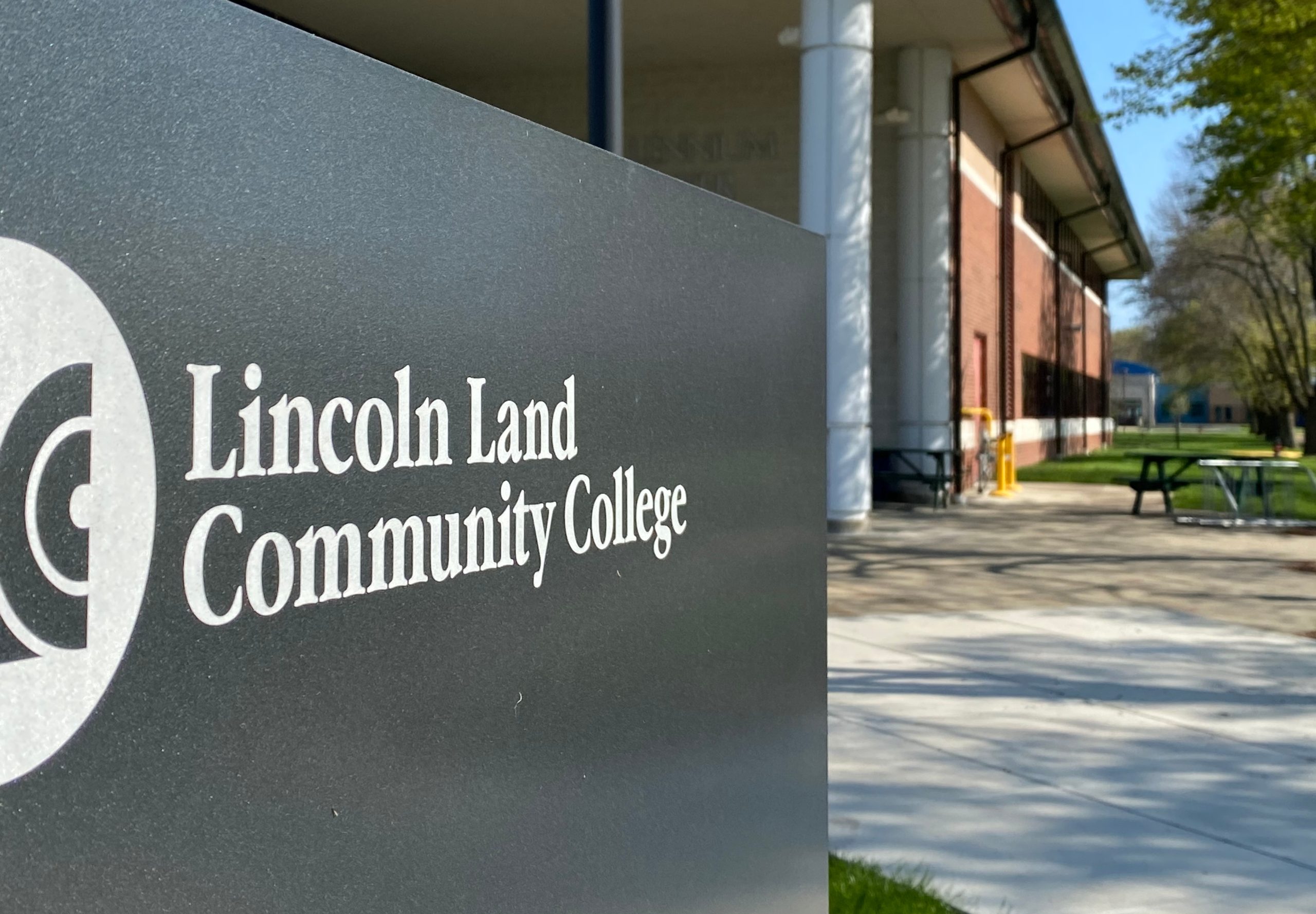 Nokomis library to host LLCC representative